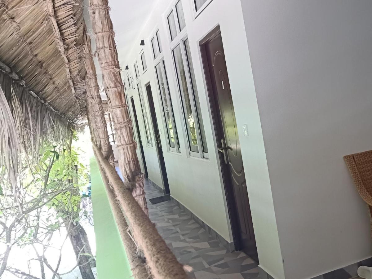 Dhangethi Inn Eksteriør billede
